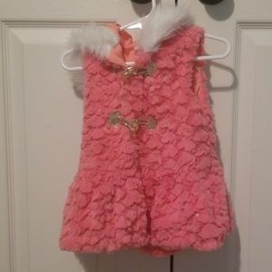 Adorable vest. Very soft and warm. 3t girl.